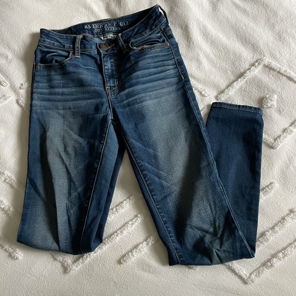 american eagle high rise jeans - Picture 3 of 5